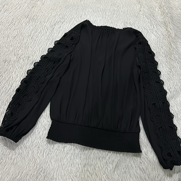 White House black market open lace sleeve elastic blouse size medium - Picture 6 of 6